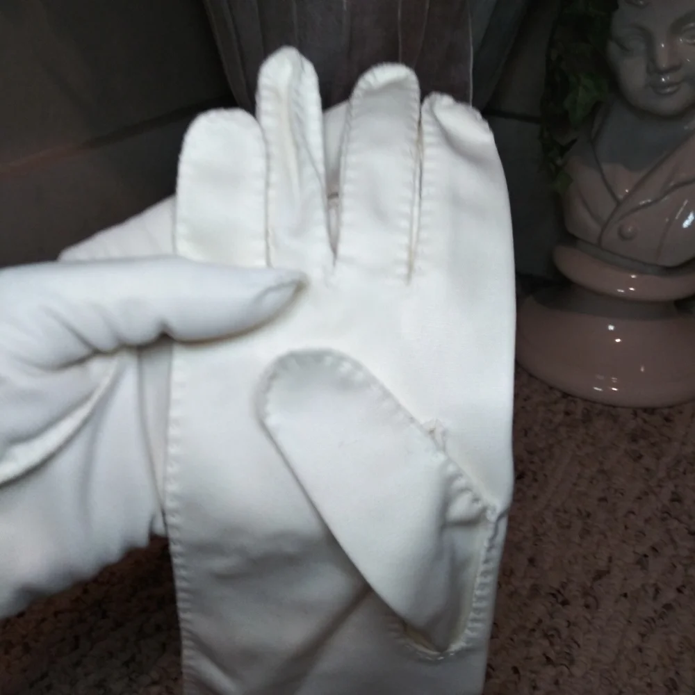 Vintage 1950's Shalimar Handmade Ivory Embroidered Opera Gloves - Picture 9 of 13